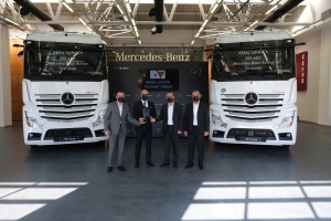 mercedes-benz-turk-akkoc-lojistike-200-adet-actros-teslim-etti