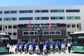 karsan-ilk-elektrikli-otobus-teslimatini-antalyaya-yapti