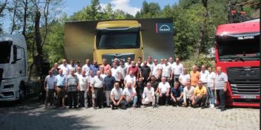 man-boluda-yilin-en-buyuk-toplu-arac-teslimatini-gerceklestirdi