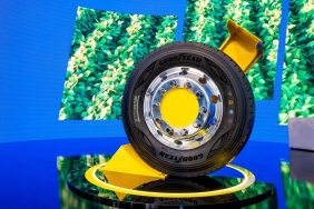 goodyearin-cu-surdurulebilir-malzemeden-uretilmis-konsept-lastigi