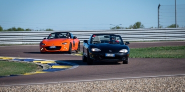 mazda-mx-5-ile-guinnes-dunya-rekorunu-kirdi