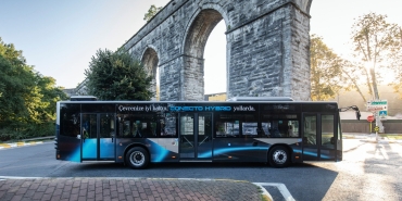 mercedes-benz-conectonun-hibrit-modeli-turkiyede-satisa-sunuldu