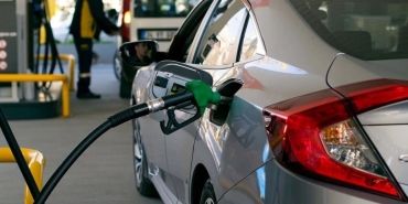 motorine-gelen-indirim-kisa-surdu-yeni-zam-geliyor