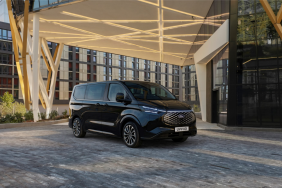Ford Üretilecek Yeni Tam Elektrikli E-Tourneo Custom ile Ticareti Şekillendiriyor 1 ford-uretilecek-yeni-tam-elektrikli-e-tourneo-custom-ile-ticareti-sekillendiriyor