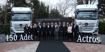 oz-trans-lojistik-150-adet-mercedes-benz-actros-ile-filosunu-guclendirdi