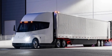 teslanin-tiri-gercek-kosullarda-36-ton-yukle-800-km-yol-kat-etti