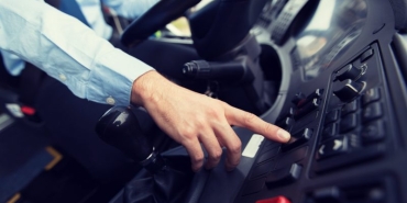 tiktak-ile-ocr-labs-ile-uzaktan-kimlik-dogrulama-deneyimini-arac-kiralama-sektorune-tasiyor