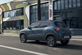 dacia-yeni-donanimi-ve-motoruyla-ilk-kez-sahnede