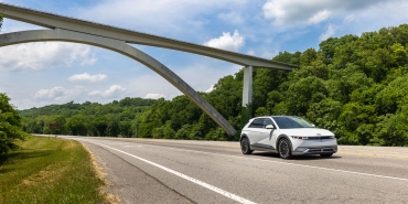 hyundai-ioniq-5-bir-gunde-iki-odul-birden-aldi