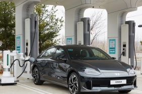 hyundai-elektrikli-araclar-icin-otomatik-sarj-robotu-gelistirdi