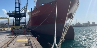 iskenderun-limanina-test-amacli-konteyner-gemisi-yanasti