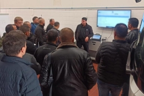 mercedes-israile-otobusun-ardindan-egitim-hizmeti-de-ihrac-etti