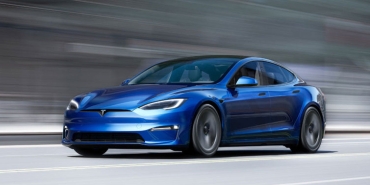 teslanin-abd-fiyatlarinda-3-kez-indirime-gidildi