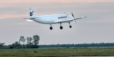 dunyanin-ilk-kargo-droneunu-gelistiren-dronamics-ilk-ucusunu-gerceklestirdi