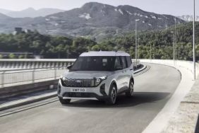 ford-tasarim-ve-muhendisliginde-ford-otosan-imzasi-tasiyan-e-tourneo-courieri-tanitti