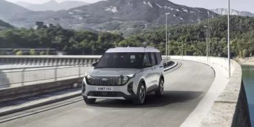 ford-tasarim-ve-muhendisliginde-ford-otosan-imzasi-tasiyan-e-tourneo-courieri-tanitti