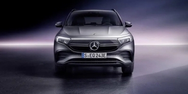 mercedes-otomobil-ve-hafif-ticaride-bayileri-aradan-kaldirip-internetten-satisa-basliyor