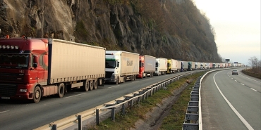 turk-tirlarina-cekyadan-serbest-gecis-mujdesi