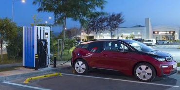 zes-solardan-1-gwlik-gunes-paneli-satis-hedefi