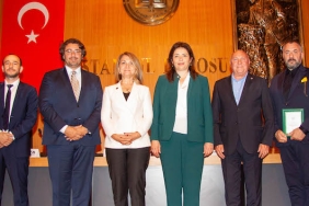 cilt-turkiye-ve-istanbul-barosunun-ortaklasa-duzenledigi-dogal-afetler-ve-insani-yardim-lojistigi-semineri