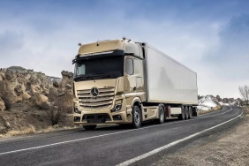 haziran-ayinda-mercedes-benz-kamyon-finansmaniyla-kazanin