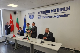 kapitan-andreevo-sinir-kapisinda-frigorifik-tirlar-icin-ucuncu-gecis-hatti-hizmete-acildi