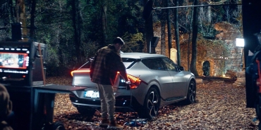 kia-ev6dan-tarihe-enerji-veren-yeni-reklam-filmi