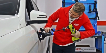 rs-otomotiv-automechanikada-yeni-markasi-carshinei-tanitiyor