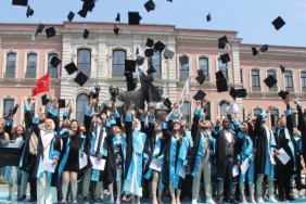 istanbul-universitesi-ulastirma-ve-lojistik-fakultesi-2023-mezunlarini-verdi