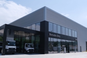 mercedes-benz-turkun-bursa-odabasi-ile-yeni-yetkili-kamyon-servisi-acildi