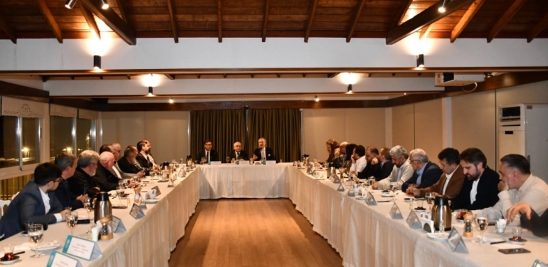 yayincilar-depo-maliyetlerindeki-artisa-cozum-arayisinda-istanbul-ticaret-odasinda-sektorel-toplanti