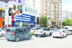 sirketler-trafik-sigortasi-policelerinde-zorluk-yasiyor-vatandaslar-magdur-oluyor