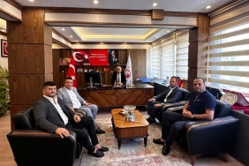 und-heyeti-gaziantep-gap-gumruk-ve-dis-ticaret-bolge-mudurlugunu-ziyaret-etti-sektorel-sorunlar-ve-cozum-onerileri-masaya-yatirildi