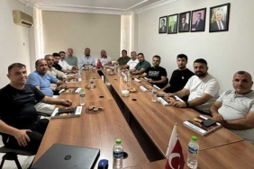 und-mersin-calisma-grubu-toplantisi-yapildi-sektorel-sorunlar-ve-cozumler-masaya-yatirildi