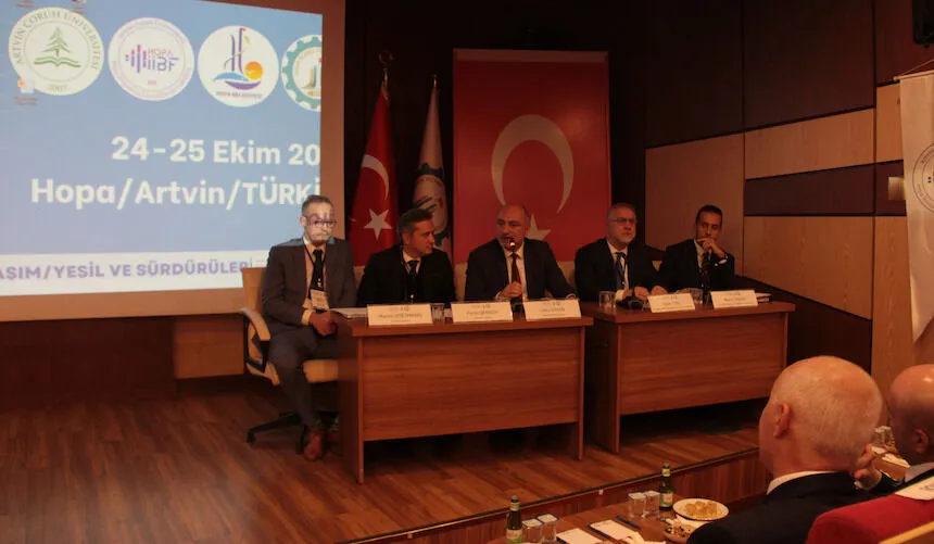 hopa-surdurulebilir-lojistikte-yeni-ufuklar-aciyor-ilk-uluslararasi-kongreye-ev-sahipligi-yapti-2