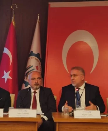 hopa-surdurulebilir-lojistikte-yeni-ufuklar-aciyor-ilk-uluslararasi-kongreye-ev-sahipligi-yapti