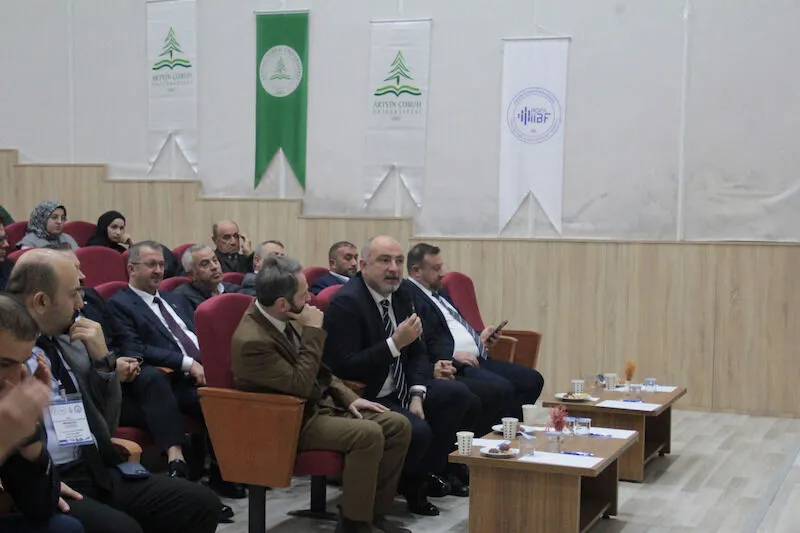 hopa-surdurulebilir-lojistikte-yeni-ufuklar-aciyor-ilk-uluslararasi-kongreye-ev-sahipligi-yapti-6