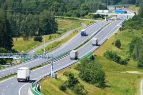 Ticari Araç Pazarı Zorlu Bir Yılda: Ağır Vasıtada Düşüş, İhracatta İstikrar 2 ticari-arac-pazari-zorlu-bir-yilda-agir-vasitada-dusus-ihracatta-istikrar