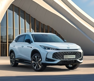 yeni-mg-hs-phev-ile-uzun-menzilli-hibrit-devrimi-sehirde-elektrik-yolda-turbo-gucu