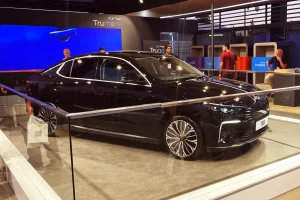 yerli-otomobil-togg-t10f-elektrikli-sedan-teknofestte-sahneye-cikti