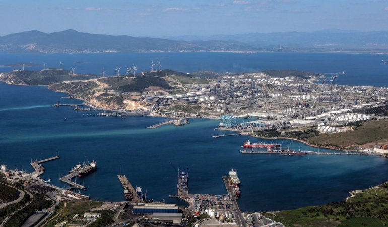 aliaga-limanlari-turkiyenin-dis-ticaret-merkezi-olarak-buyumeye-devam-ediyor