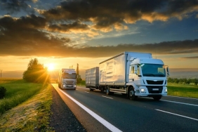 nakliyecilerden-yeni-yakit-yonetmeligine-sert-tepki-trafikte-kaos-ve-artan-maliyetler-bizi-bekliyor