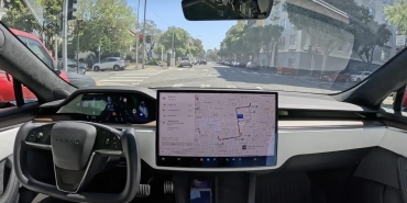 teslanin-otonom-surus-iddialari-tartisma-yaratiyor-elon-musk-gercekten-abartiyor-mu