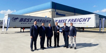 best-nakliyat-treyler-seciminde-kroneyi-tercih-etmeye-devam-ediyor-50-adet-profi-liner-teslim-edildi