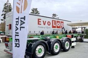 TAL Trailer, EvoLog Lojistik ile 120 Treylerlik Anlaşmaya İmza Attı: Sektörde Yeni Bir Dönem Başlıyor 2 tal-trailer-evolog-lojistik-ile-120-treylerlik-anlasmaya-imza-atti-sektorde-yeni-bir-donem-basliyor
