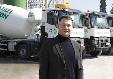 akyazi-hazir-beton-filo-gucunu-renault-trucks-k-440-mikserlerle-artiriyor