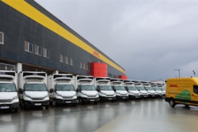 DHL Supply Chain Türkiye Filo Yenileme Hamlesi: Elektrikli Araçlarla Yeşil Dönüşüm Hızlanıyor 1 dhl-supply-chain-turkiye-filo-yenileme-hamlesi-elektrikli-araclarla-yesil-donusum-hizlaniyor